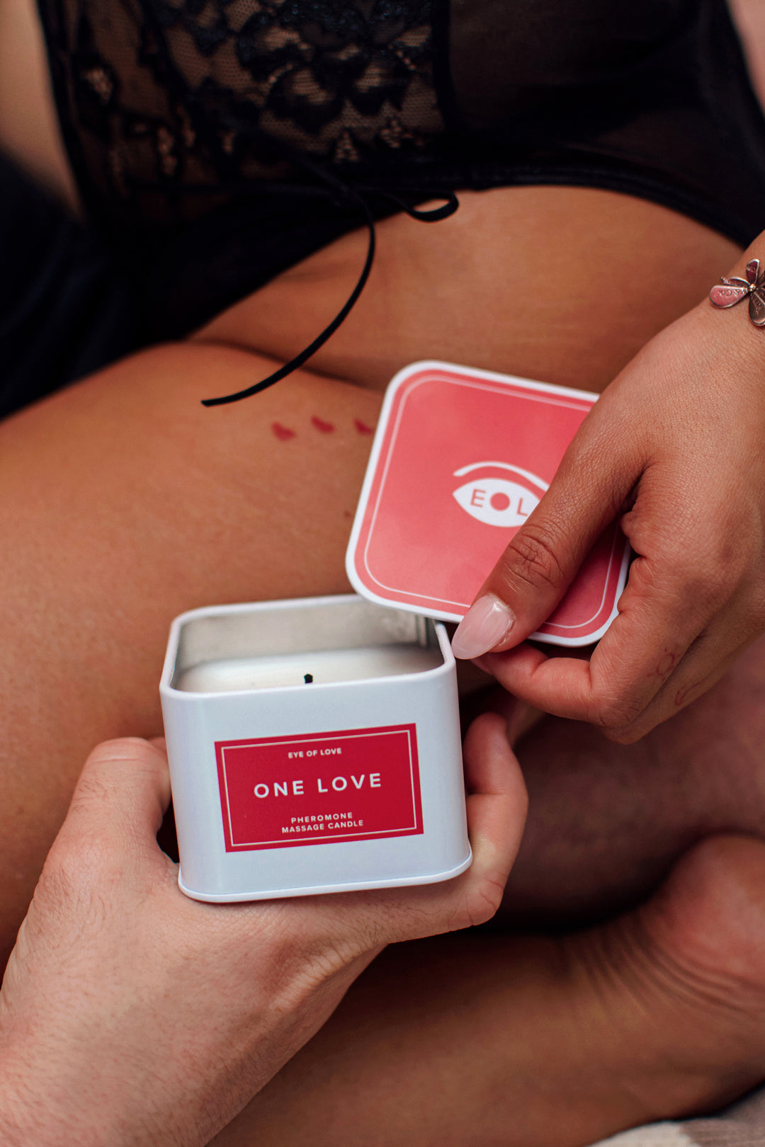 One Love Massage Candle + Free Pheromone Parfum Sample